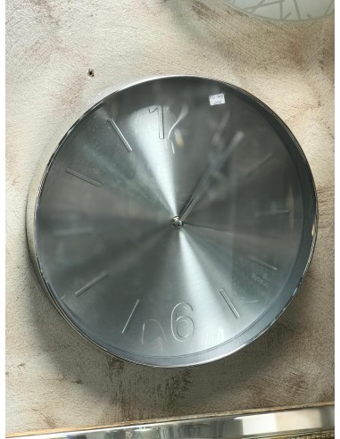 Reloj pared plata 30*30cm