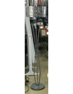 LAMPARA DE PIE FLORES CALADO PLATA 36*150cm